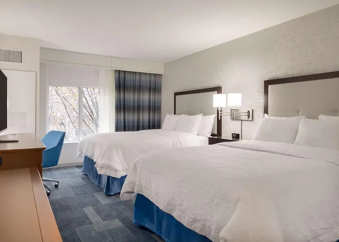 Hampton Inn & Suites Rosemont Chicago O’Hare