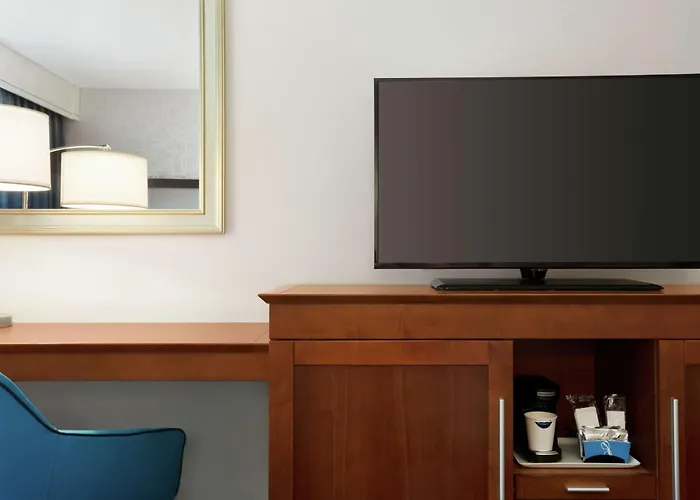 Hampton Inn & Suites Rosemont Chicago O’Hare